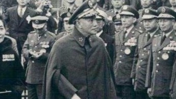 omega男同 冷不丁扎进了我的思考里海报