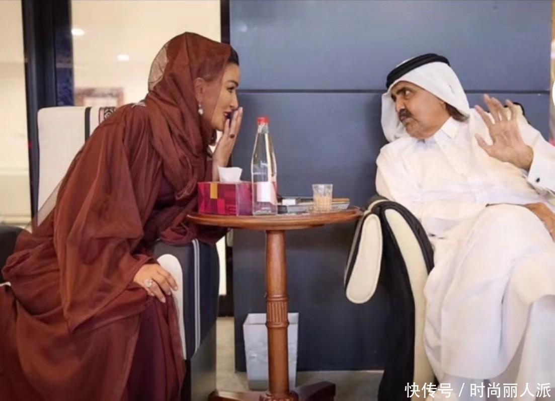 白丝黑丝出水白虎