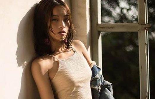 自拍偷自拍亚洲精品海报