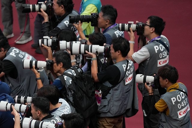 爆料无罪吃瓜有理 无罪快速整合事件脉络海报