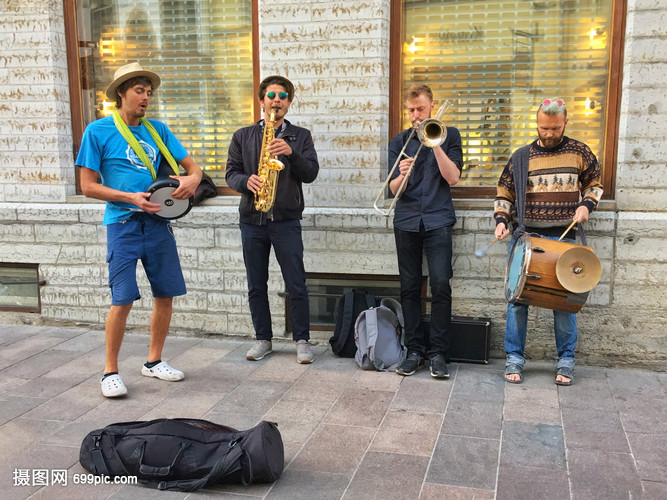 动漫猎奇同人海报